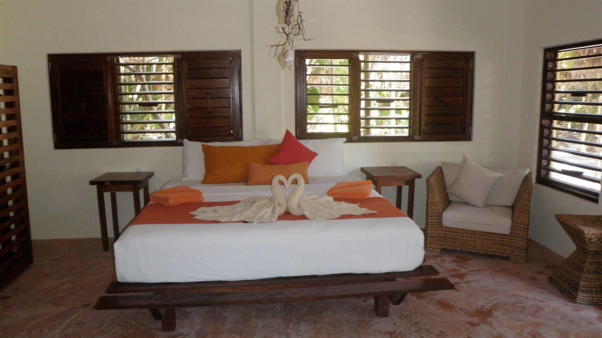 Hotel Sol Caribe Punta Allen Exterior foto